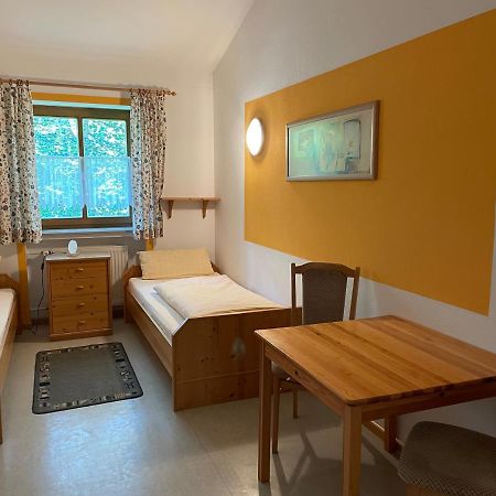 Krug'S Family Hostel Und Restaurant Weilheim in Oberbayern Zewnętrze zdjęcie