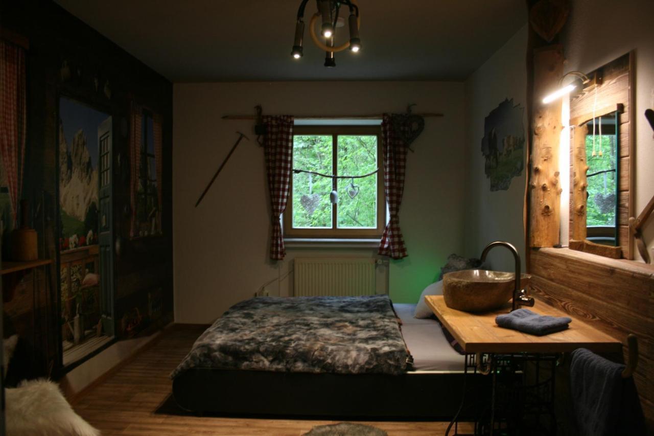 Krug'S Family Hostel Und Restaurant Weilheim in Oberbayern Zewnętrze zdjęcie
