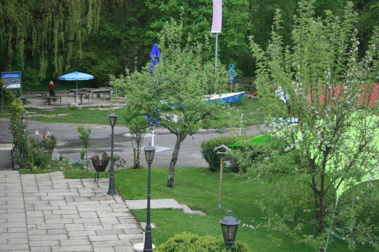 Krug'S Family Hostel Und Restaurant Weilheim in Oberbayern Zewnętrze zdjęcie