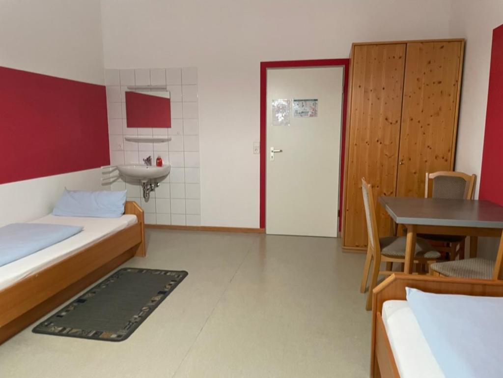 Krug'S Family Hostel Und Restaurant Weilheim in Oberbayern Zewnętrze zdjęcie