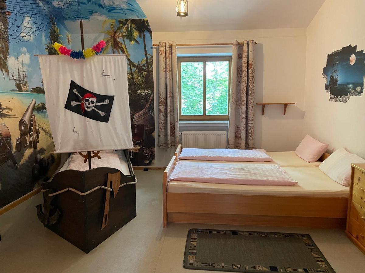 Krug'S Family Hostel Und Restaurant Weilheim in Oberbayern Zewnętrze zdjęcie