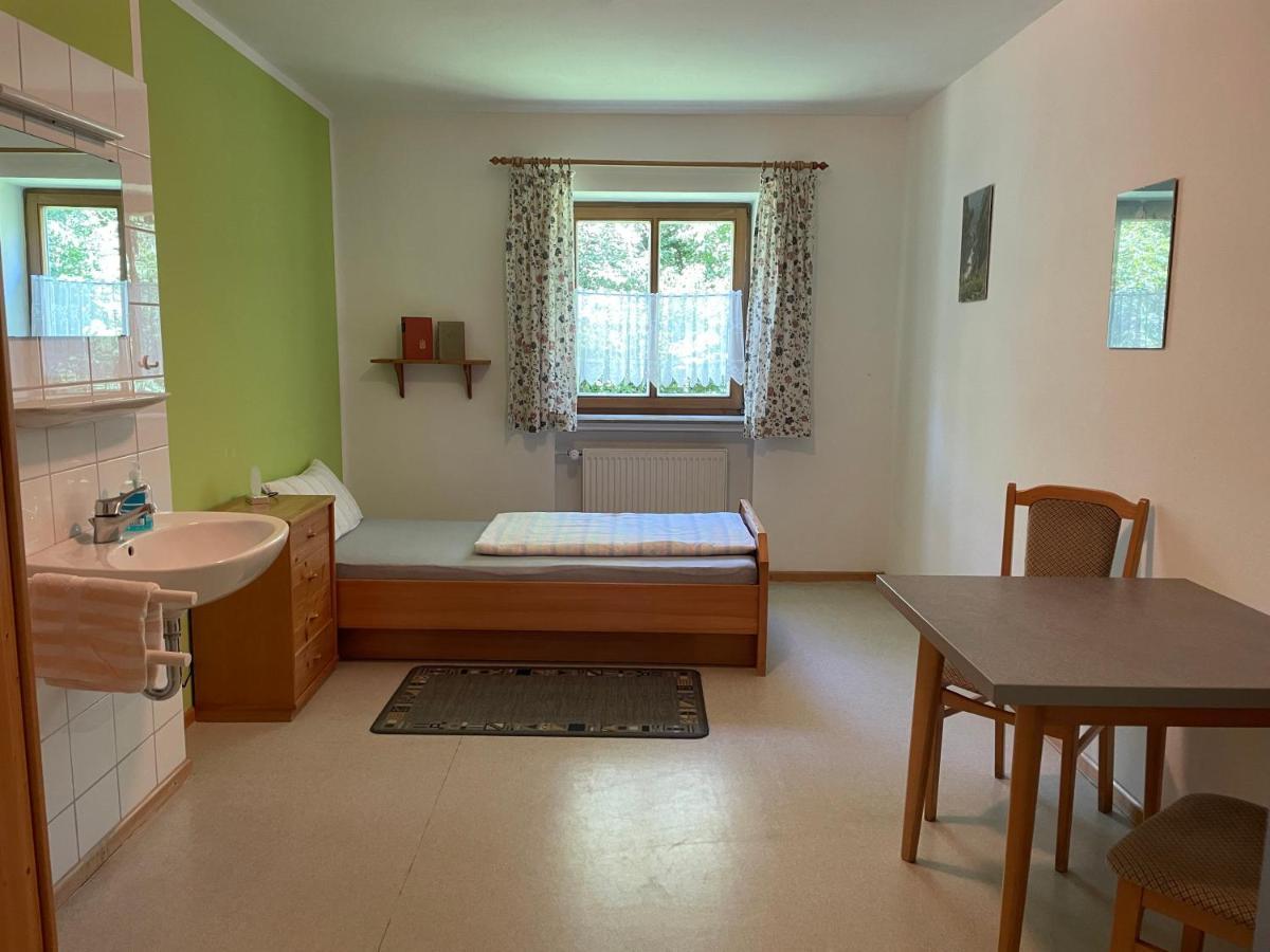 Krug'S Family Hostel Und Restaurant Weilheim in Oberbayern Zewnętrze zdjęcie